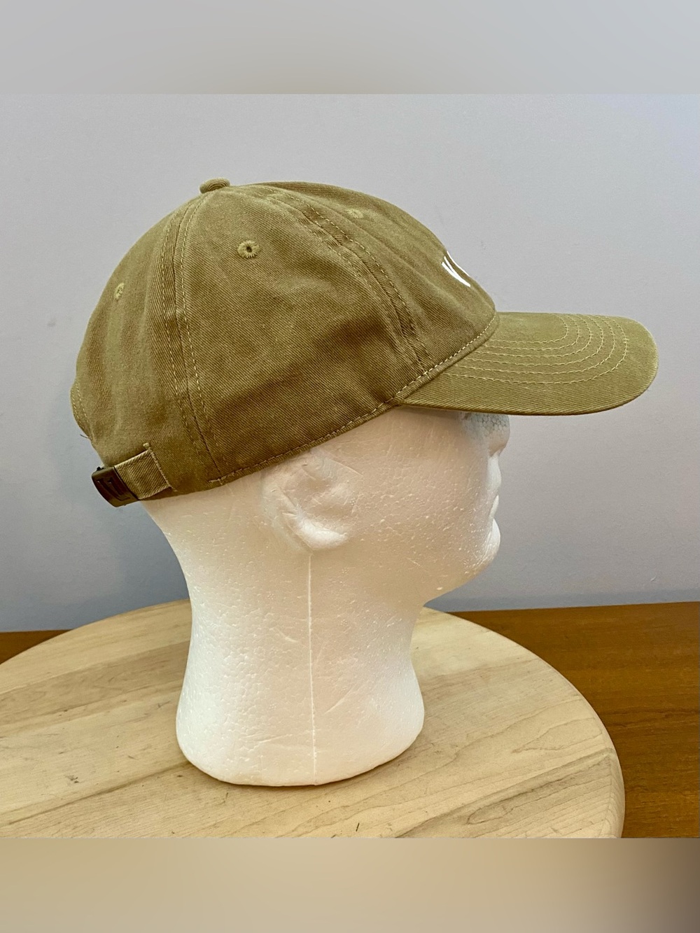 Vuori Adjustable Unisex Camel Brown Ball Cap Hat Adjustable Workout Athletic - Picture 3 of 12